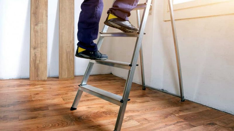 Best Step Ladder for Home and Commercial Use 2020